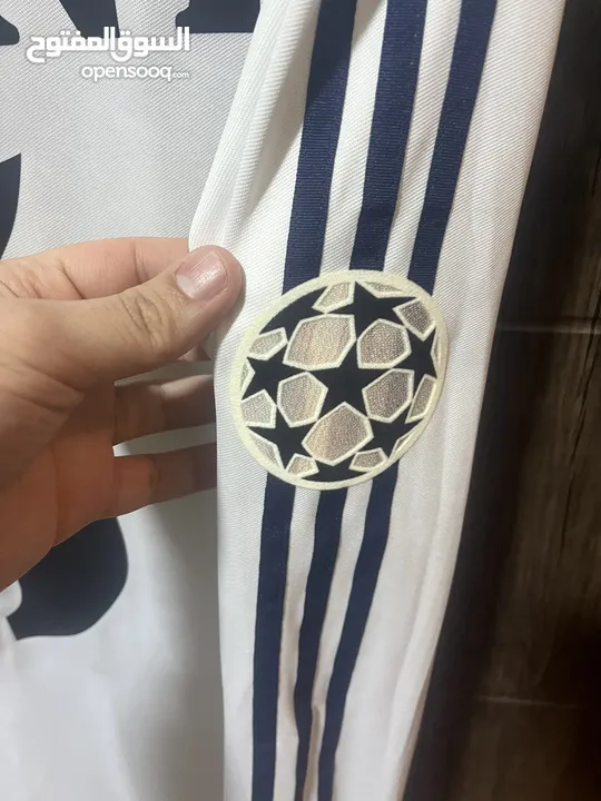 تيشيرت كم طويل ريال مدريد 2001/2002 الابطال زيدان لارج اصلي و ليس تايلاندي للييع