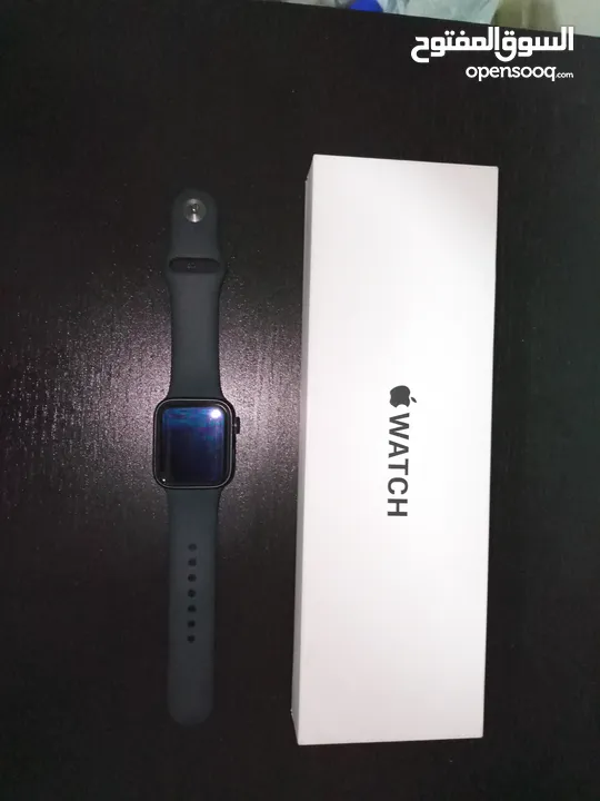 ساعة أبل واتش اس اي 40 مم الجيل الثاني بحالة ممتازة - apple watch se series 2 40 mm