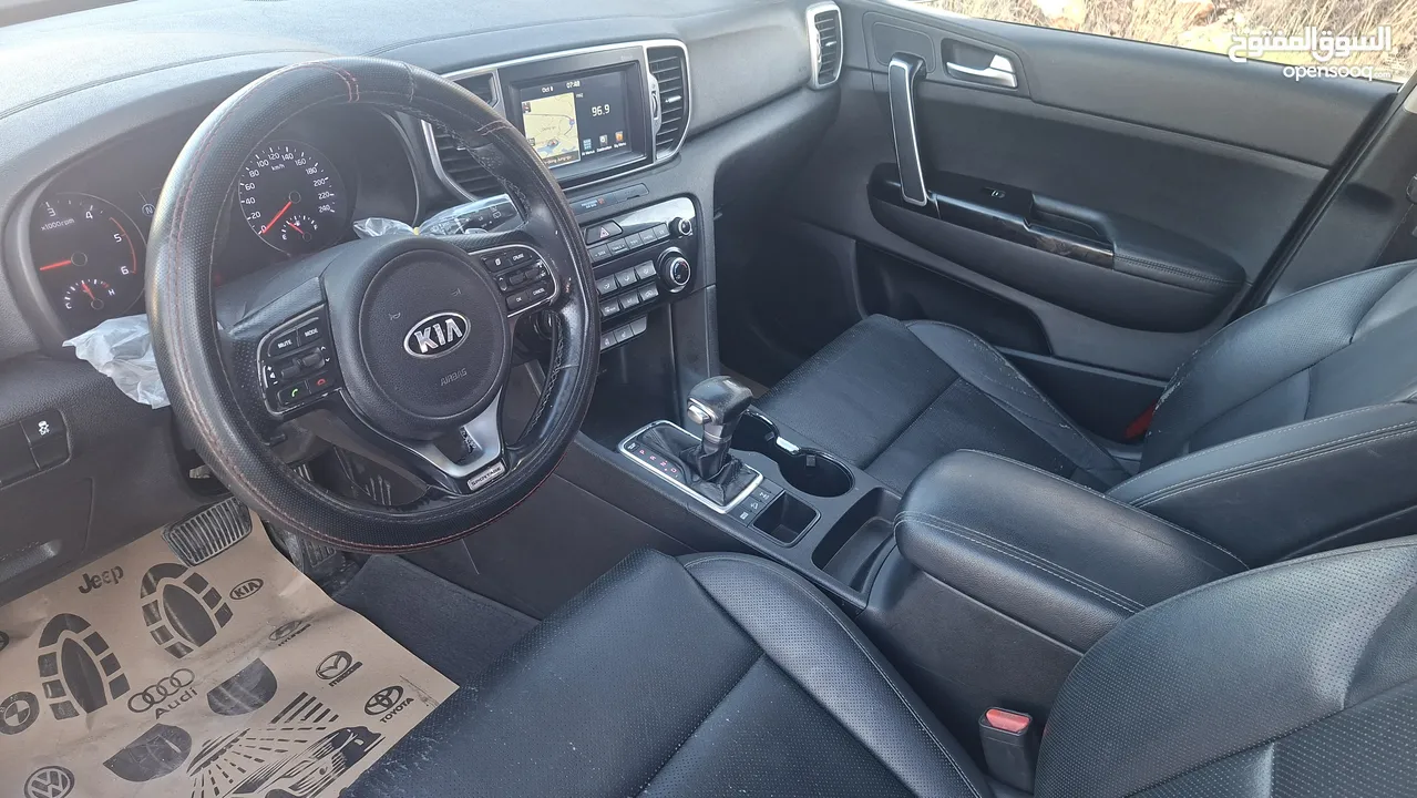 كيا سبورتج جتي لاين 2016ماتور2000ديزل فلل اضافات مع فتحة سقف بنوراما  بسعر حررررق كاش دهان شركة