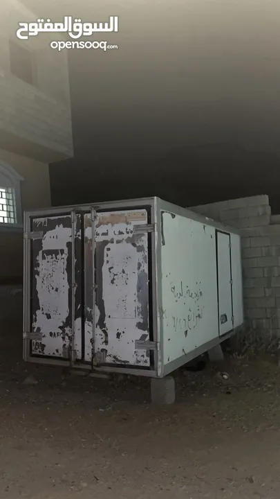 ثلاجة كبيره
