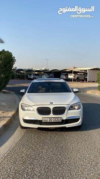 للبيع BMW حجم 730LI موديل 2012