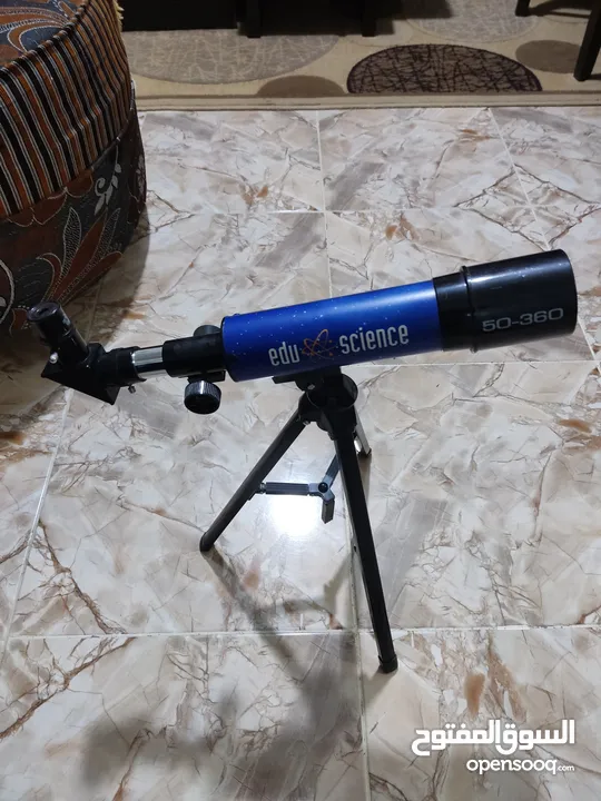 تلسكوب فضائي بحاله جيده