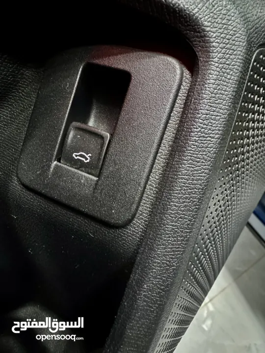 كوبرا فورمنتو 2022 4/4 310 حصان ولا غرام بويه عداد قليل جداً و اصلي البيع كاش او نص نص والبدل وارد