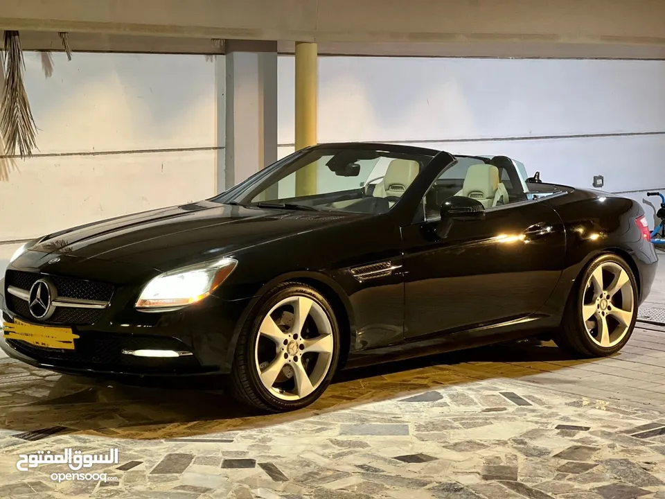 Mercedes SLK 350 - 2012 model