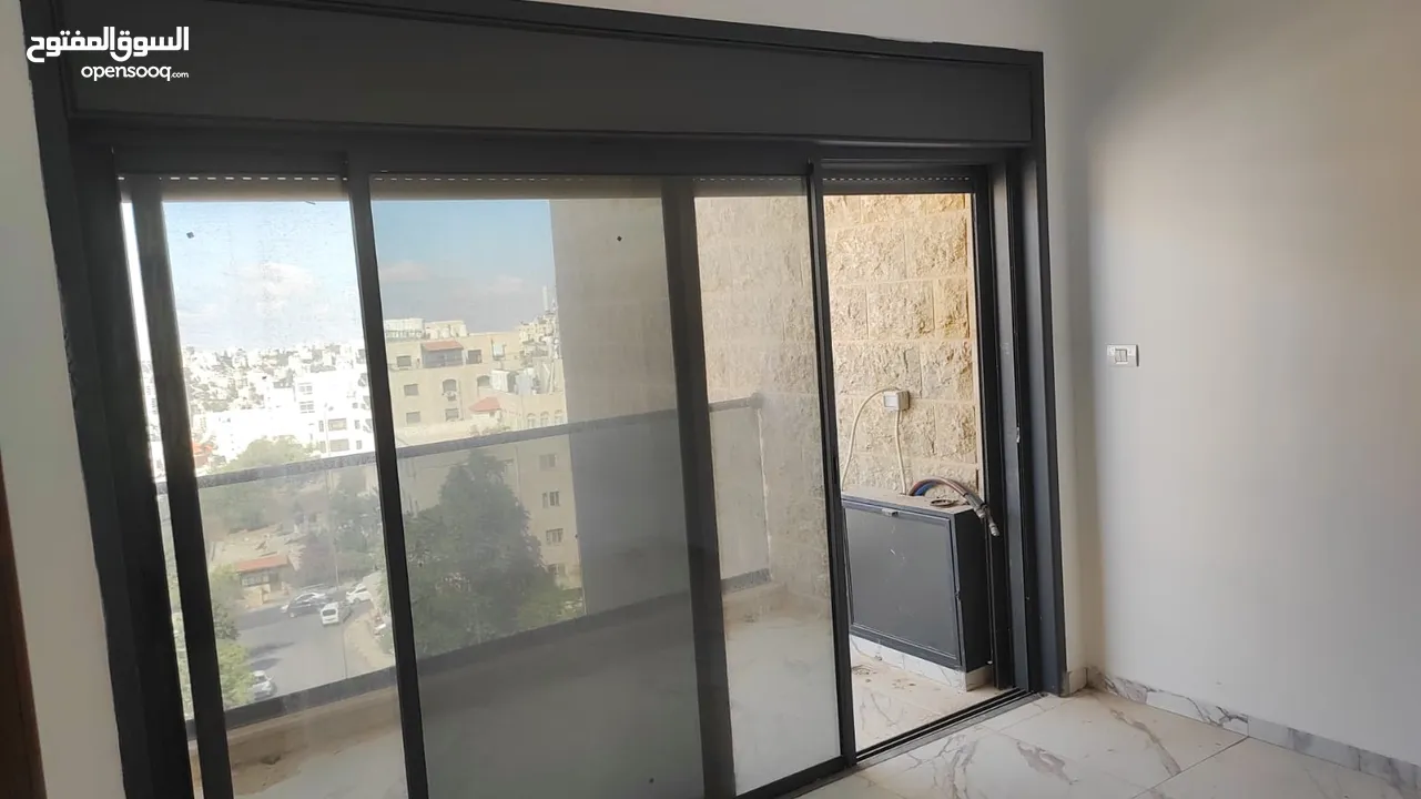 شقه مميزة جديدة غير مفروش للايجار عين مصباح قرب العفاف مول قريبه من وسط البلد