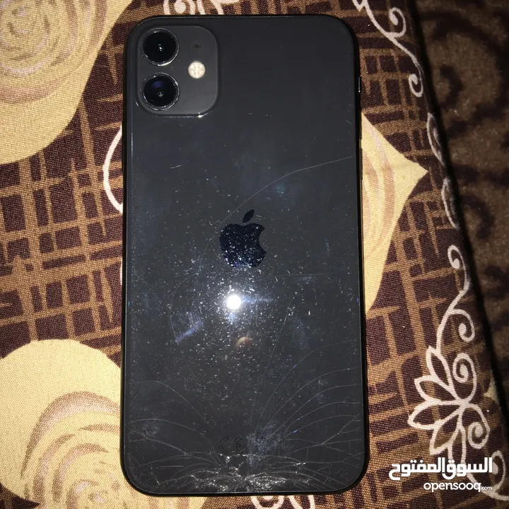 آيفون 11 بحالة جيدة للبيع - بسعر مناسب!