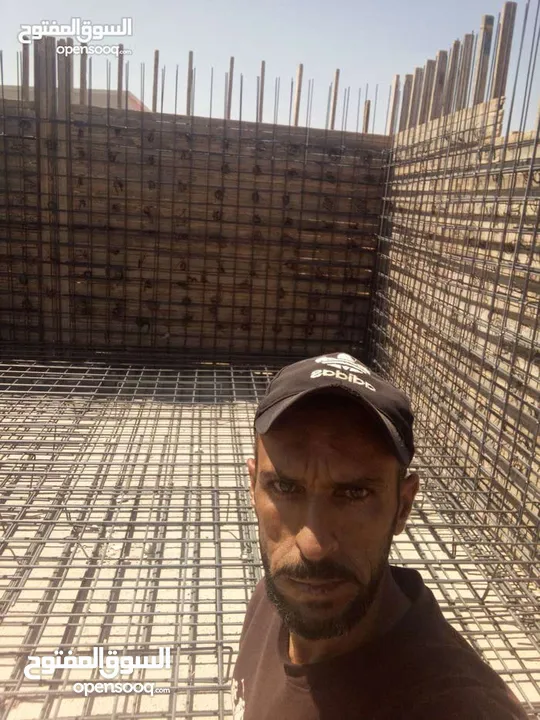 متعهد طوبار طوبرجي ومقاول أبنية بنا حجر وقرميد وكندرين
