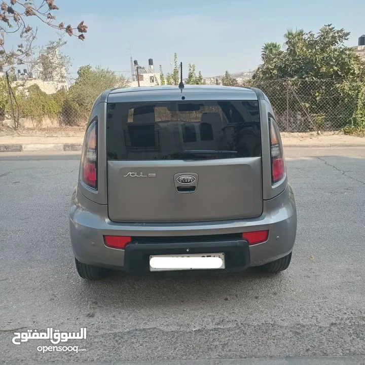 جيب كيا سول 2011 بنزين أوتوماتيك بصمة دهان شركة