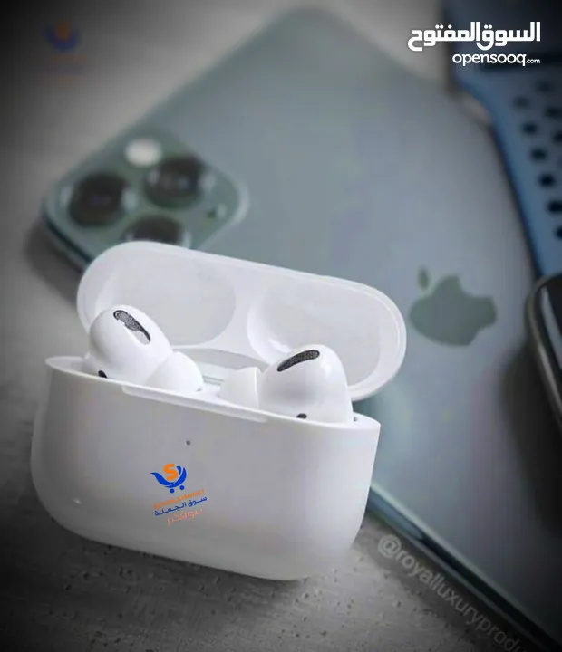 النسخة الأمريكى سيريال على العلبة ونفس السيرل محفور على البوكس و كل فردة من السماعاتAirpods pro2 USA