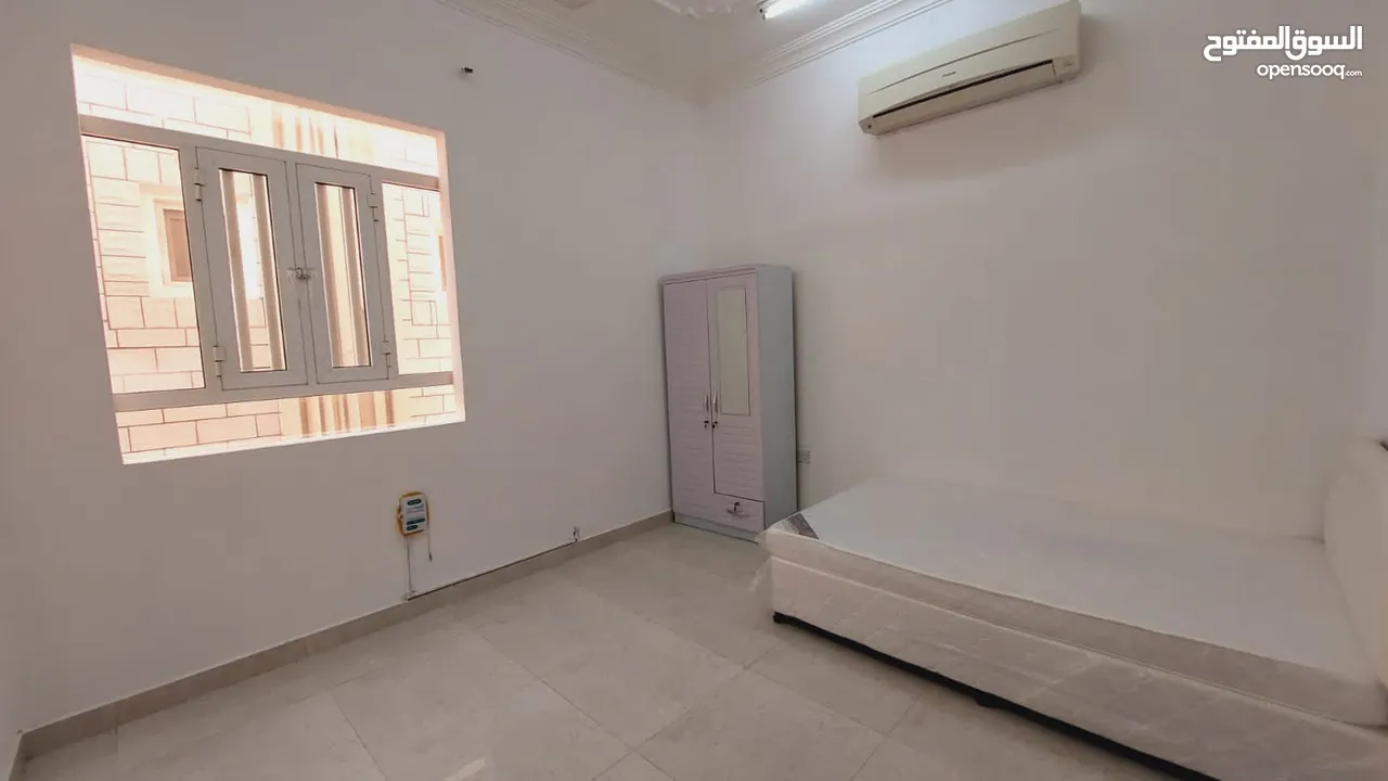 غرف بالخوض مفروشه للشباب عمانين فقط في الخوض / شامل
