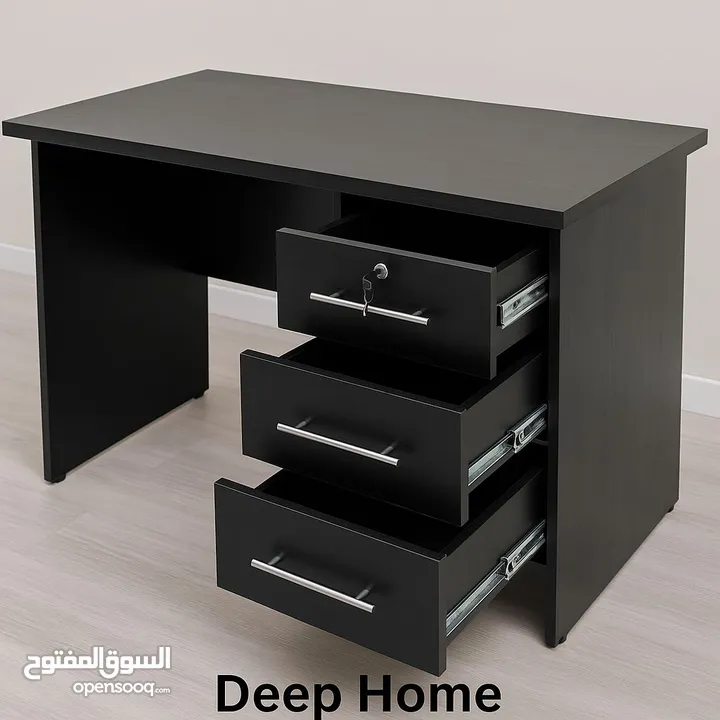 اختر مكتبك بعناية من تشكيلة Deep home الأنيقة، تصميم عملي، خامة فخمة، ومساحات تخزين تريح بالك! مكاتب