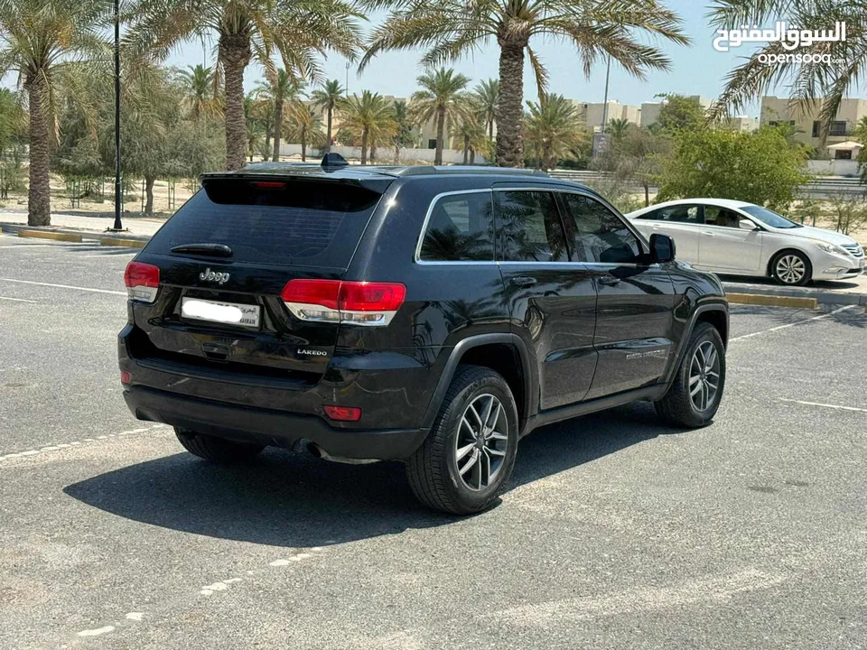 Jeep Grand Cherokee Lerado 2019 (Black)