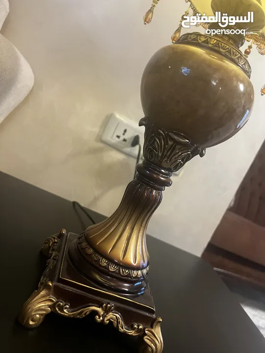 تيبل لامب للبيع بحالة ممتازة حجم كبير عدد 2