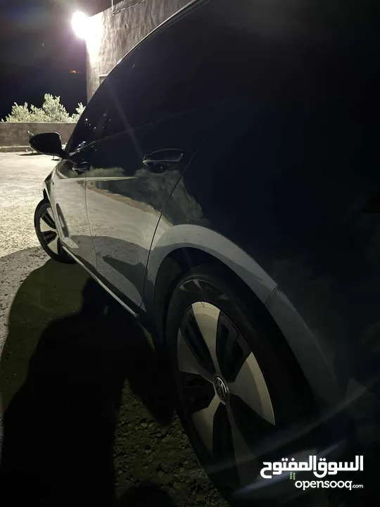 فوكس فاجن e golf premium 2015 للبيع كاش