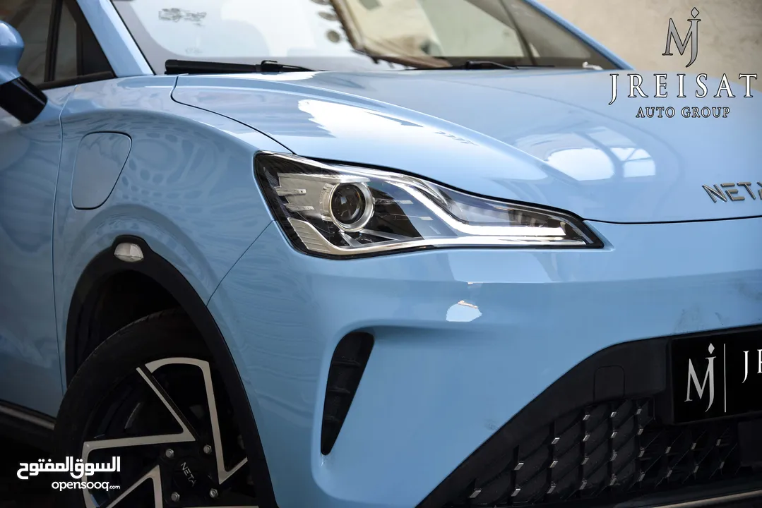 نيتا آيا الكهربائية بالكامل متوفر باللونين الازرق والاخضر 2023 Neta Aya EV SUV