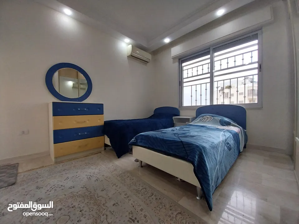 شقة للايجار في دير غبار  ( Property 36010 ) سنوي فقط