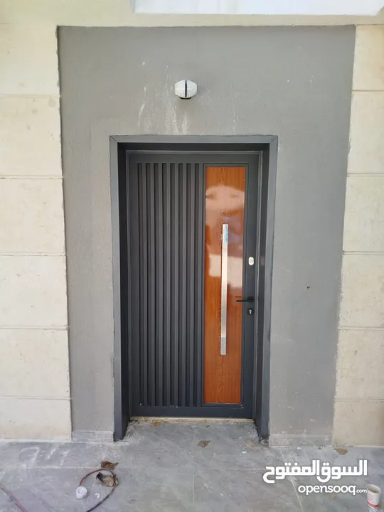 تفصيل ابواب وحراسات ودرزينات وكل شي يخص عالم الحديد