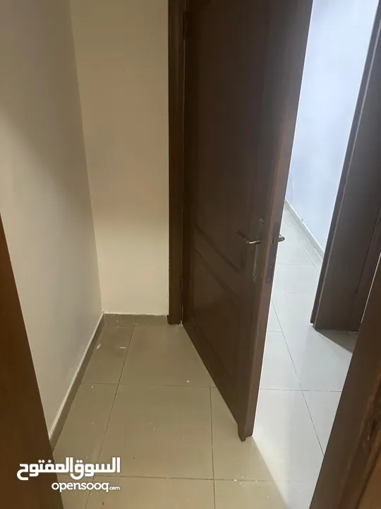 شقة ارضية فارغة للبيع في منطقة خلدا.