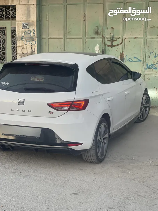 سيات ليون 2016