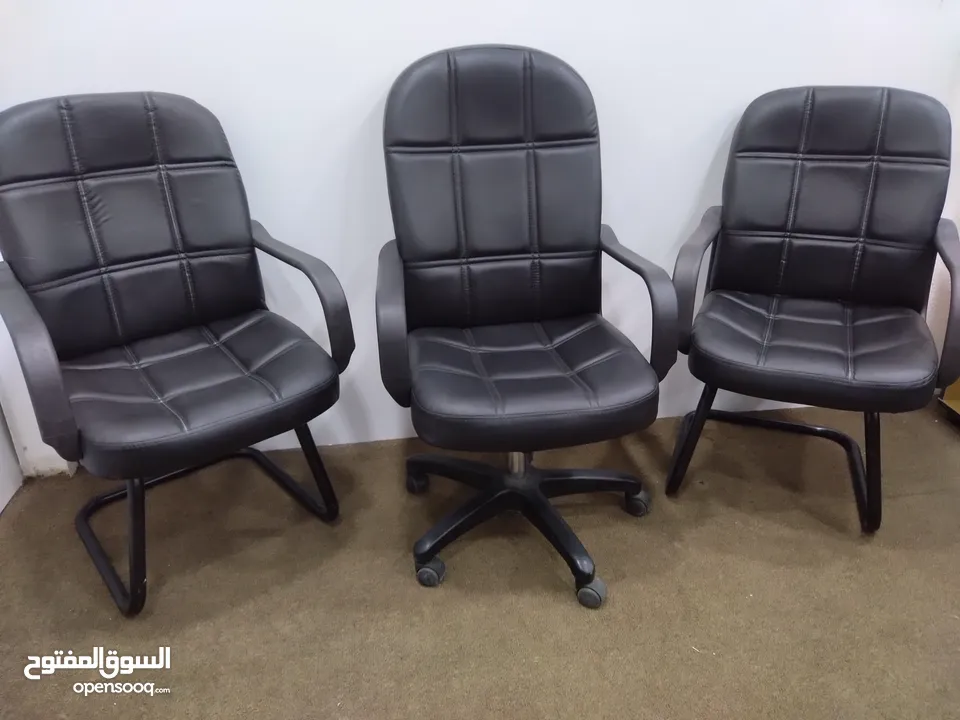 طقم كراسي ادارة مميزة ومكفولة للبيع بسعر المصنع شامل التوصيل عمان زرقاء