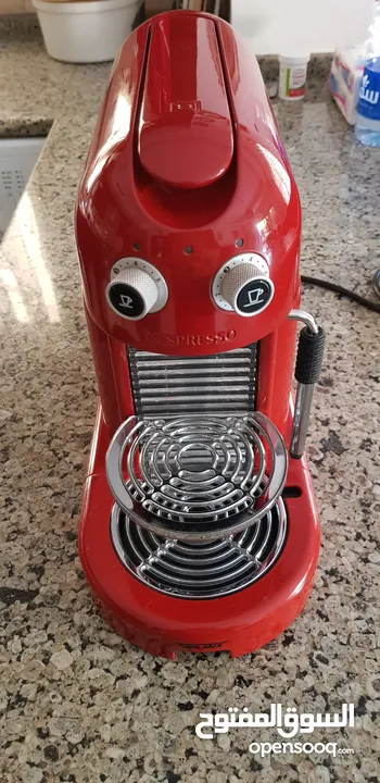 محضرة قهوة نسبريسو Nespresso Maestria