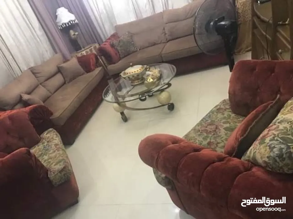 طقم جلوس امريكي خشب زان مكون من 7 مقاعد للبيع بسعر مغري