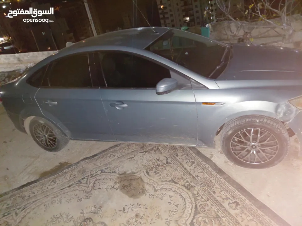 سياراه فورد مونديوو