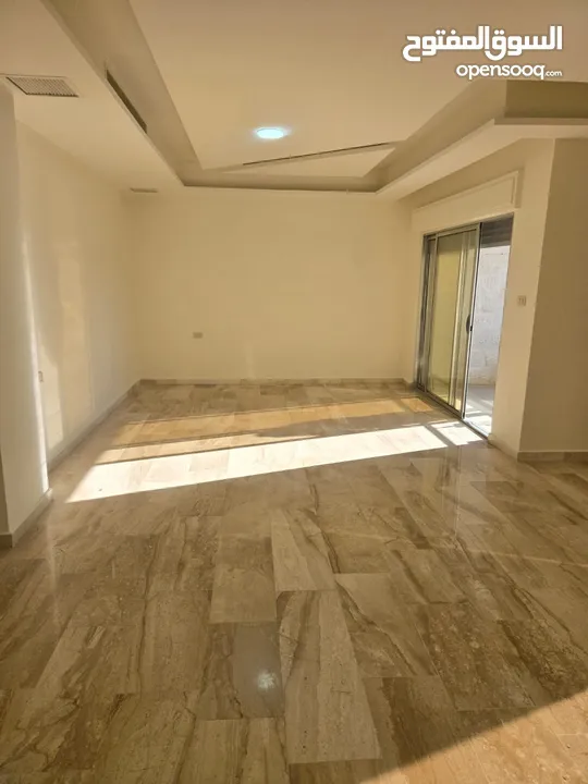 شقة للإيجار دير غبار
