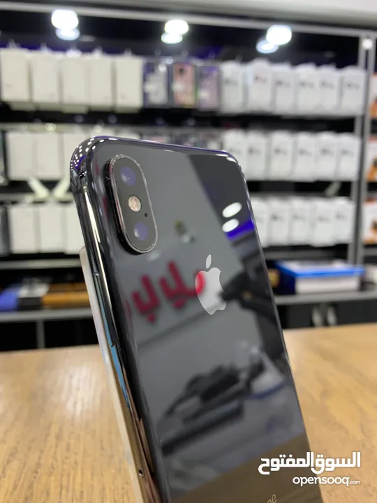 iPhone Xs (256) GB ايفون اكس مستعمل بحالة الوكالة بطارية 81٪؜ مش مفتوح او مصلح نهائياً