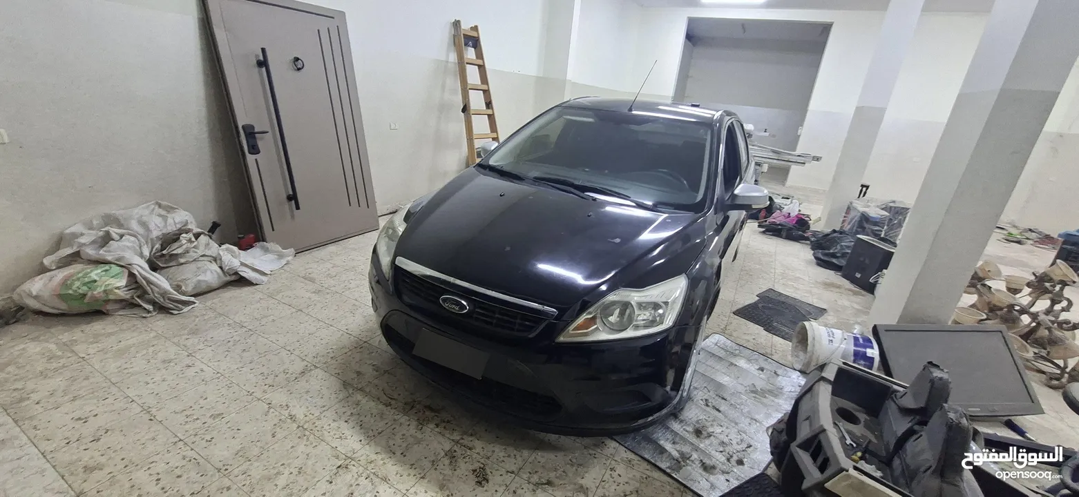 فورد فوكس موديل 2010_اتومتيك _ماتور 1600اصل برايفت فحص نظيف نص كاش ونص شيكات