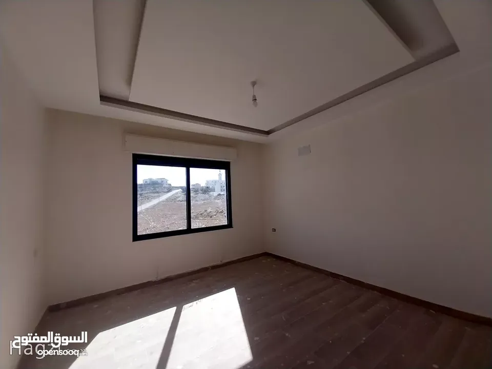 شقة بناء حديث تشطيبات مميزة طريق المطار ( Property ID : 30242 )