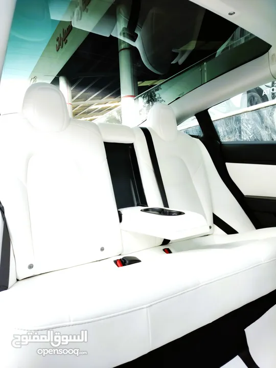 تيسلا 2021 model 3 فحص كامل 4 جـيـد فرش ابيض جنط 19بحالة الوكالة لون مميز للبيع بسعر لقطة ومحروووق