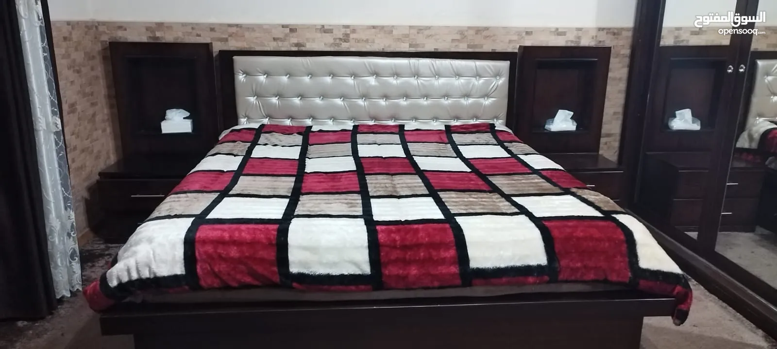غرفة نوم مستعملة بحالة ممتازة للبيع. /السعر قابل للتفاوض بشيء بسيط.