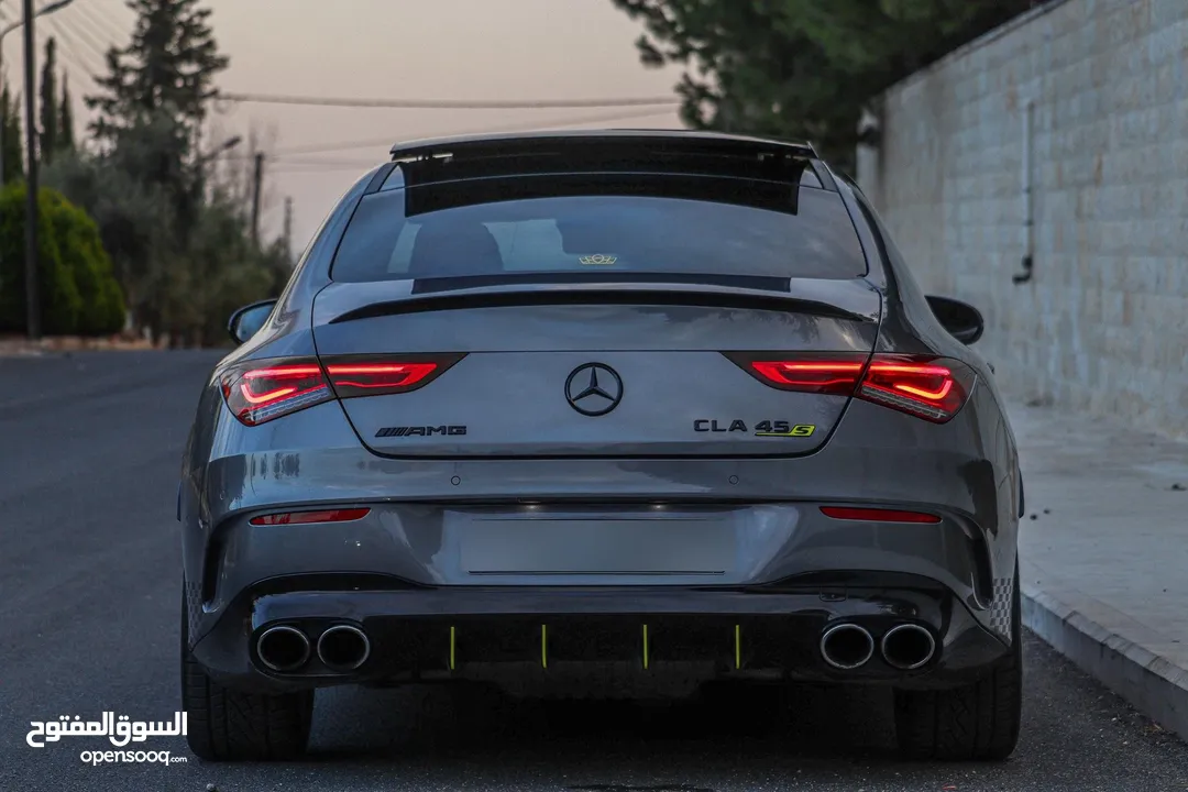 2022 Mercedes Amg Cla45s Clean title  excellent condition ( عقد صيانة بلوكالة)