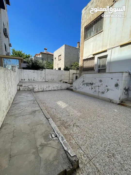 Attached villa for sale  ( Property 41618 )-174559111