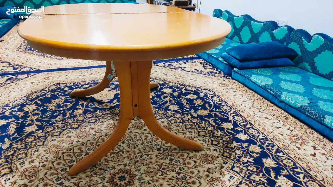 طاولة سفرة بدون كراسي للبيع