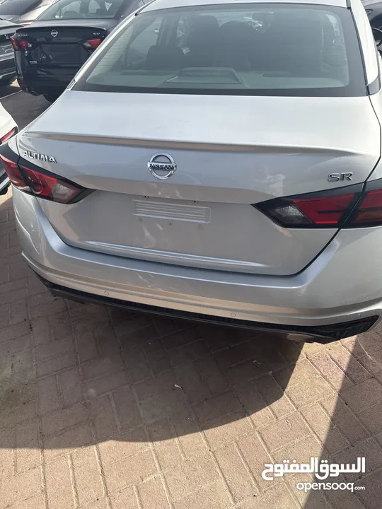 Nissan Altima SR للبيع