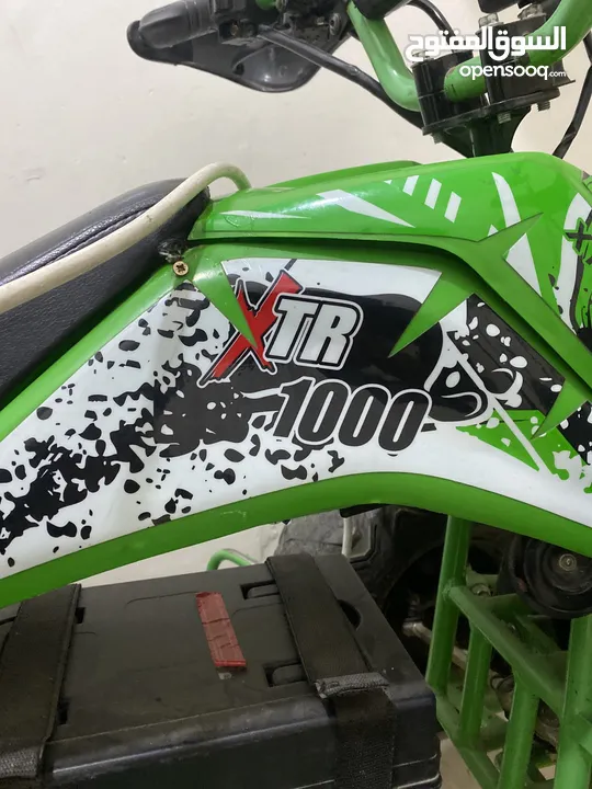 تركترون لون اخضر 48 فولت 20 أمبير مستعمل سنة