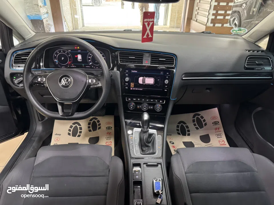 جولف 2019 محرك 1500 بنزين فتحة سقف بانوراما ساعات ديجيتال هوك خلفي ليد وزينون شركة فحص نخب