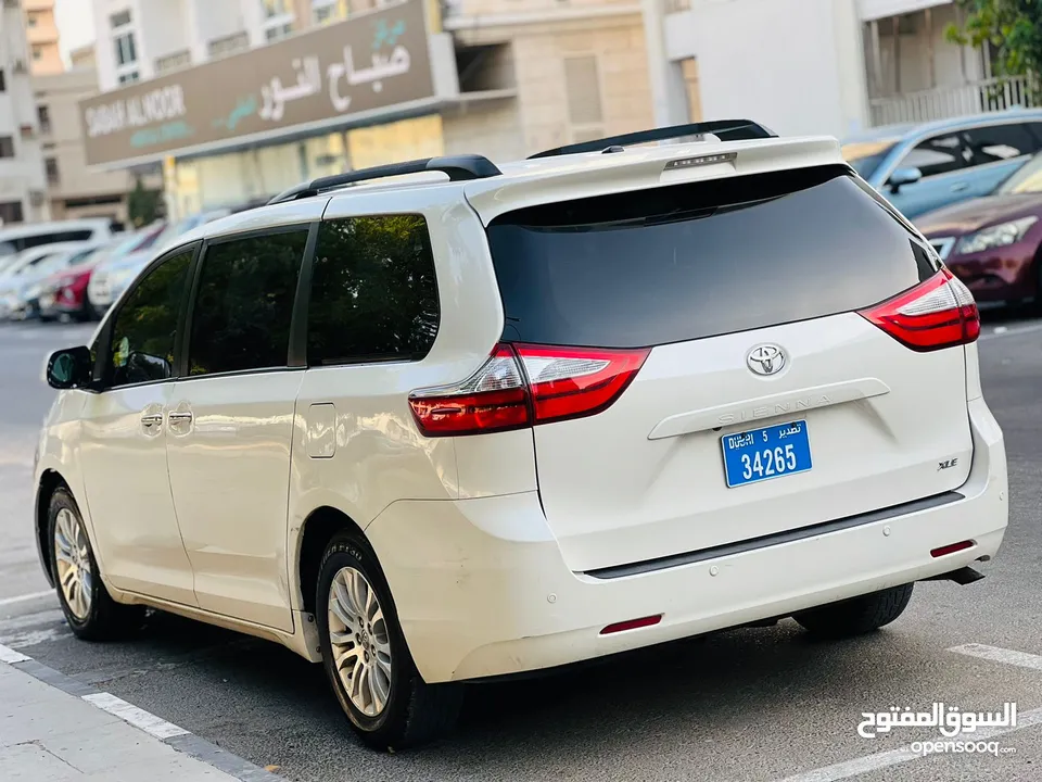 Toyota sienna