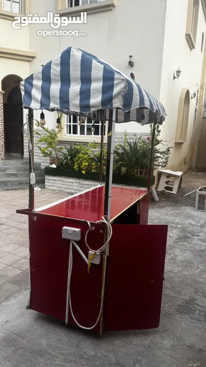 عرض ذهبي مكينه أيسكريم الكوري مع كرفان صغير بسعر مميز وقابل للتفاوض