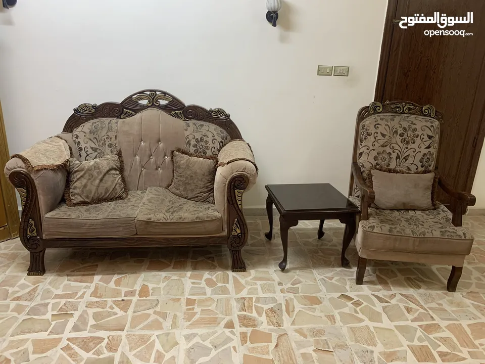 طقم كنب عشر مقاعد ثقيل مع معرض تلفزيون مع طاولات
