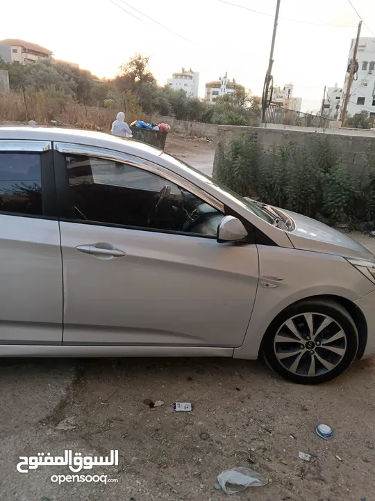 هونداي اكسنت ديزل ترخيص 2015