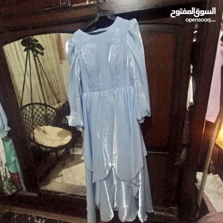 فساتين سهرة مستعمل استعمال مرة واحدة