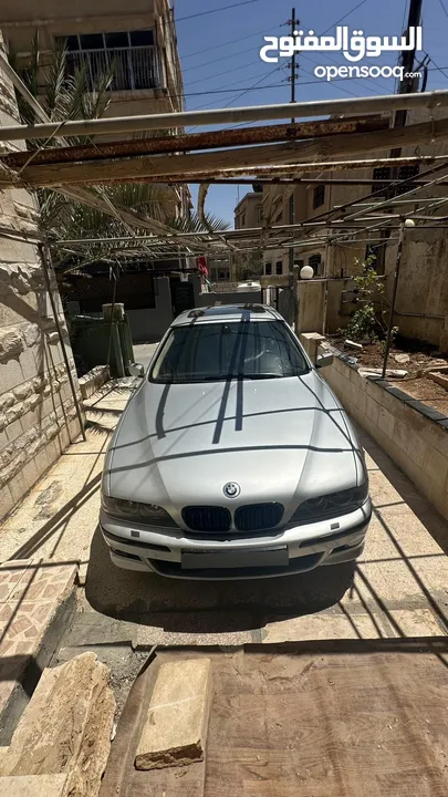 Bmw E39 525ia 2002موديل
