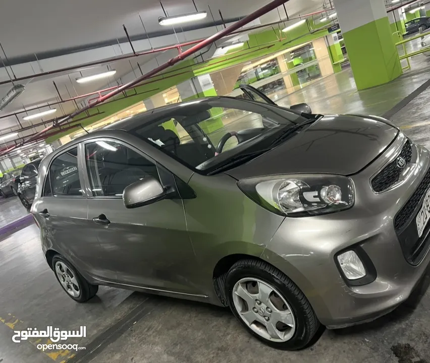 Kia picanto وارد شركة 2 جيد خلفي