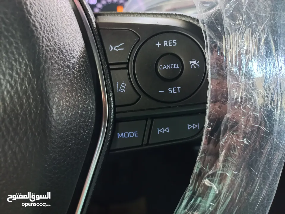 TOYOTA CAMRY HYBRID LITHIUM LE 2020 (تويوتا كامري هايبرد 2020 ليثيوم LE )