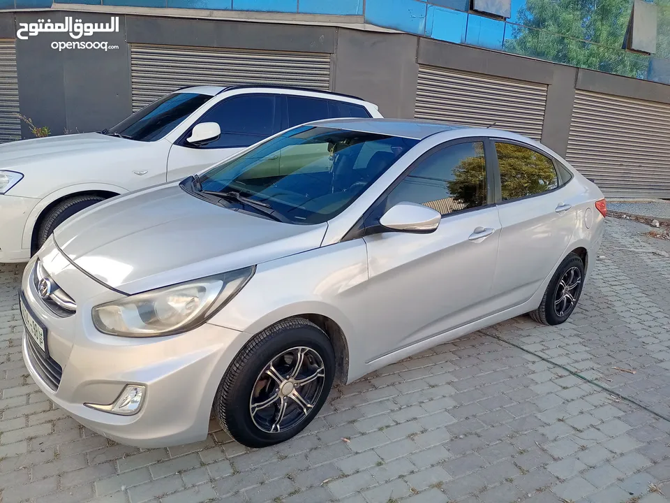 اكسنت 2013