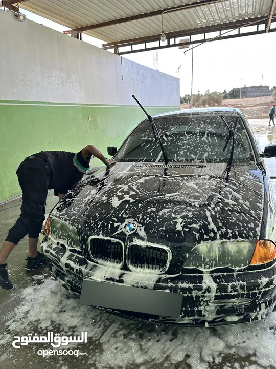 E46 فيه تالته