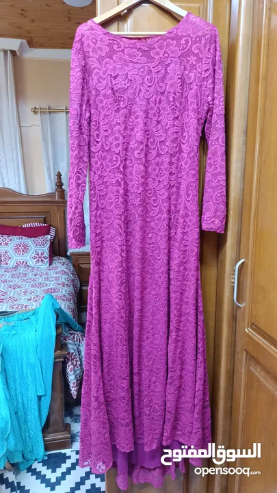 ملابس نسائيه